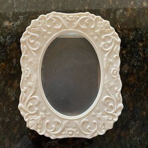 Lenox Oval Picture Frame